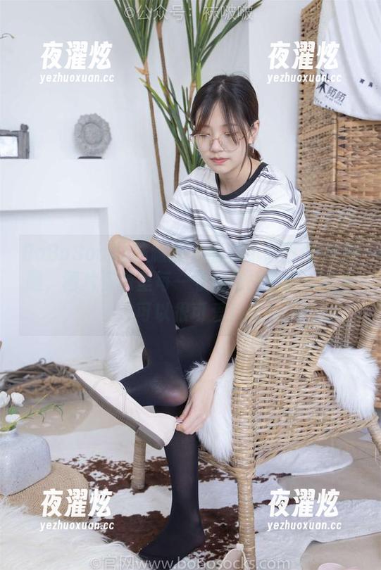 BoBoSocks袜啵啵 - 看到小甜豆的OL制服，图片资源里每一寸都在提醒我上班也可以很可爱！