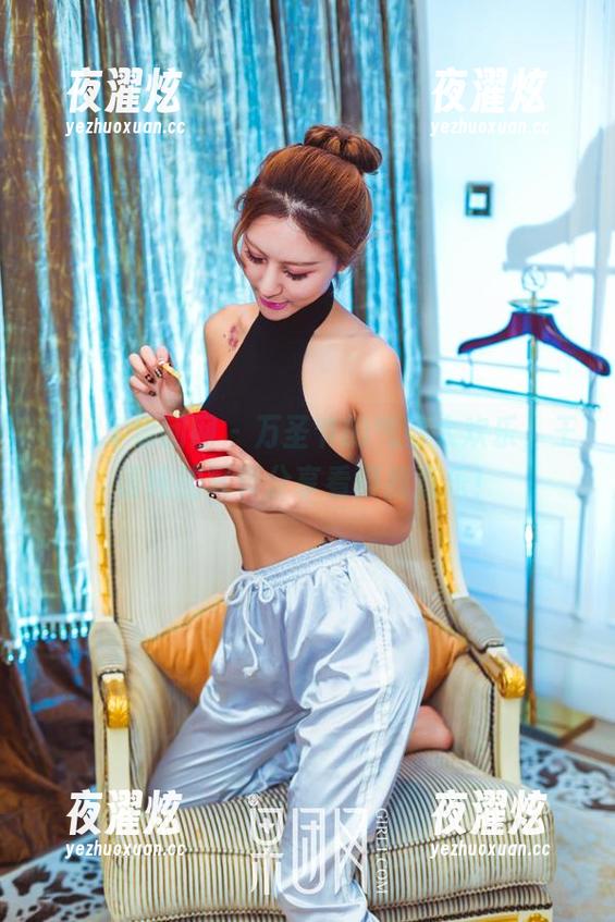 GIRLT果团网 - 万圣节的气氛太欢乐，王语纯的写真分享看得我直乐！