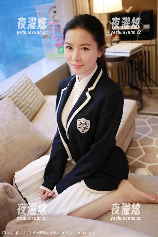 MFStar模范学院 - 夏瑶baby的纯白定制：模特也要穿上白衣秀气的气质吗？