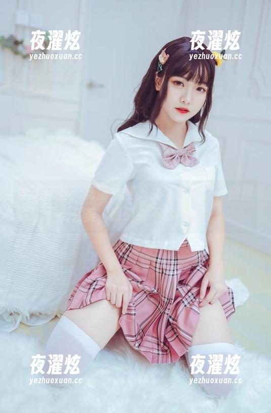 喵糖映画：高清美腿美女写真少女，腿那么美，眼睛都不够用了