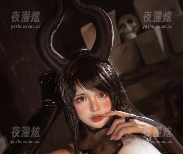 图片记录：NinJa阿寨寨的办公室，坐着的姿势太让人分心。
