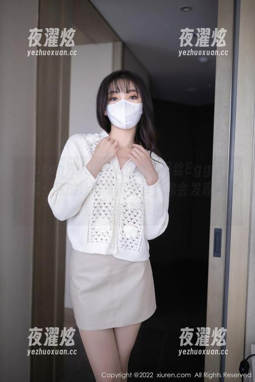 Xiuren秀人网-Egg-尤妮丝Egg Xiuren秀人网 - Egg-尤妮丝Egg游泳日记:我的泳装写真分享,你会发现其实我很会用游泳圈!