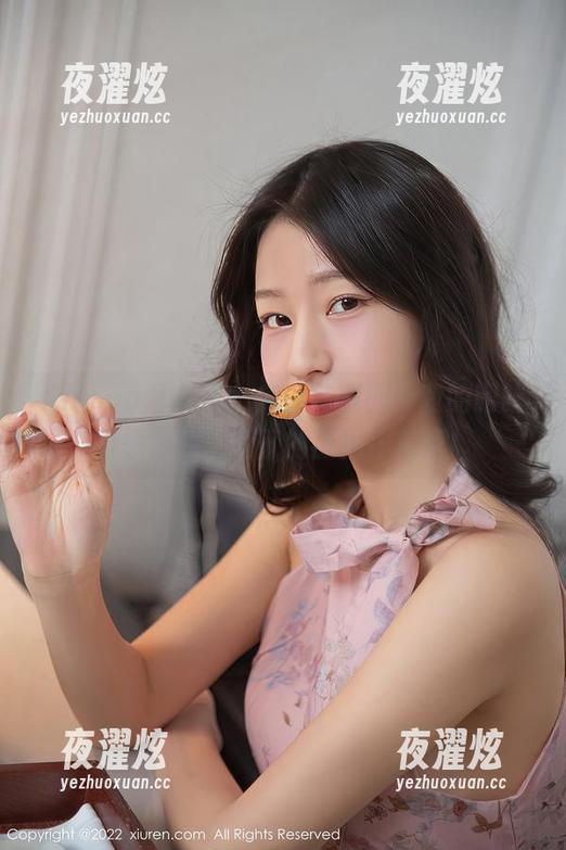 Xiuren秀人网 - 疯狂转圈圈，我的眼睛只想留在王俪丁的旅拍作品里！