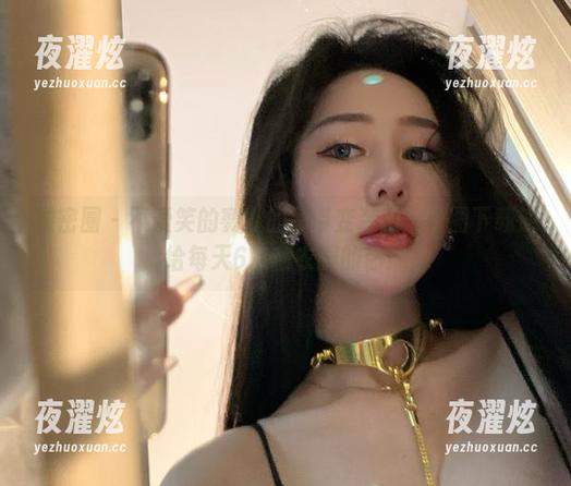 不爱笑的赛琳 微密圈 - 不爱笑的赛琳的吊带变装记:套图下载送给每天6次翻衣服的你!