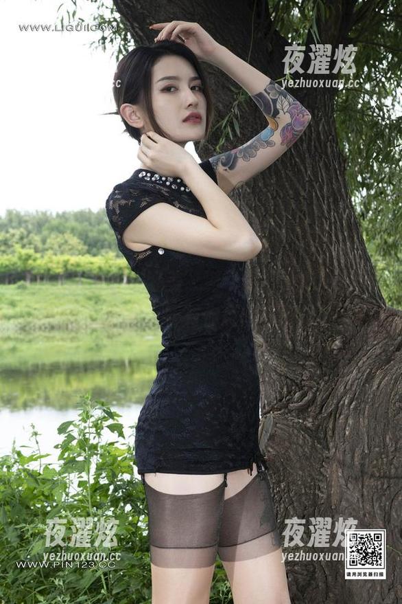 丽柜 - 从“哇好美”到“啊好尴尬”，晴晴的旅拍套图更新有你意想不到的惊喜！
