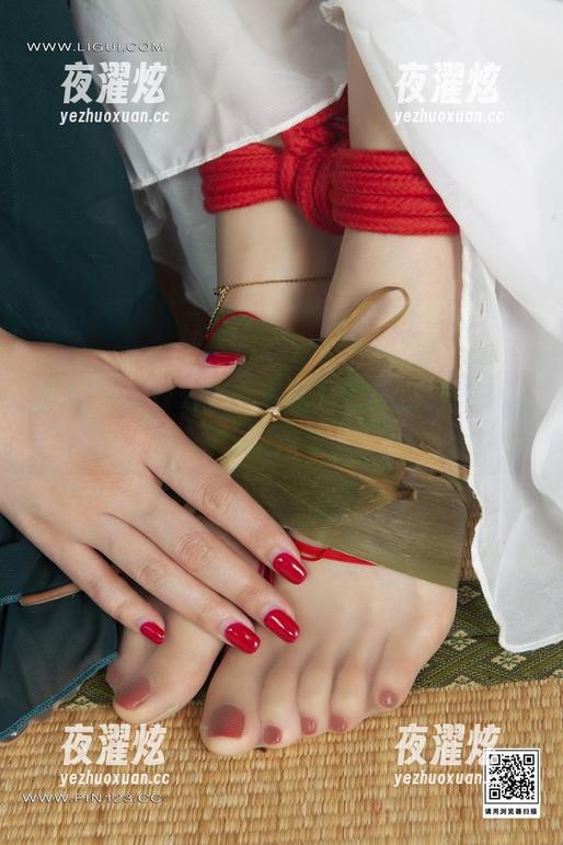 丽柜 - 汐汐写真：当私人教练的定制计划失控了！