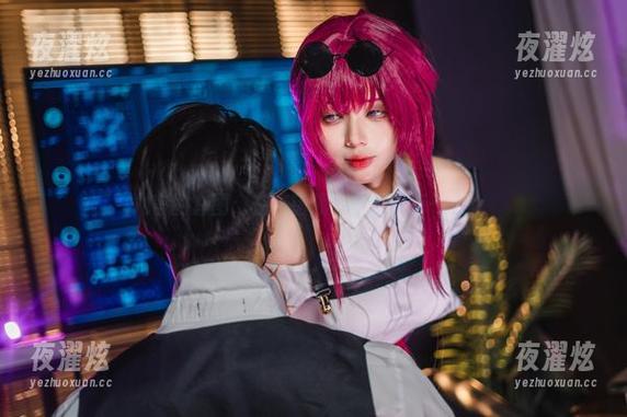 九言的套图：在交错战线中捉摸每一个순간