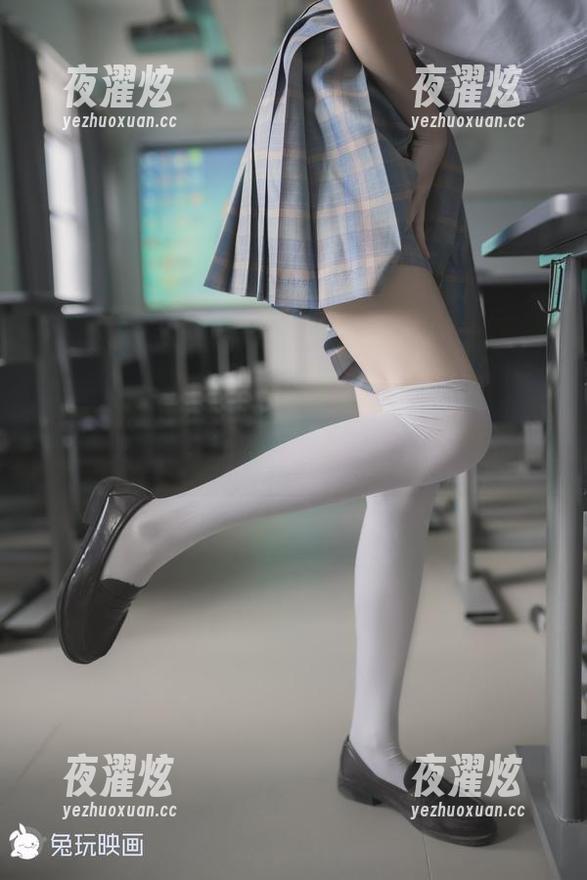 新生代魅力！兔玩映画带来最新白丝水手服，逗乐不停