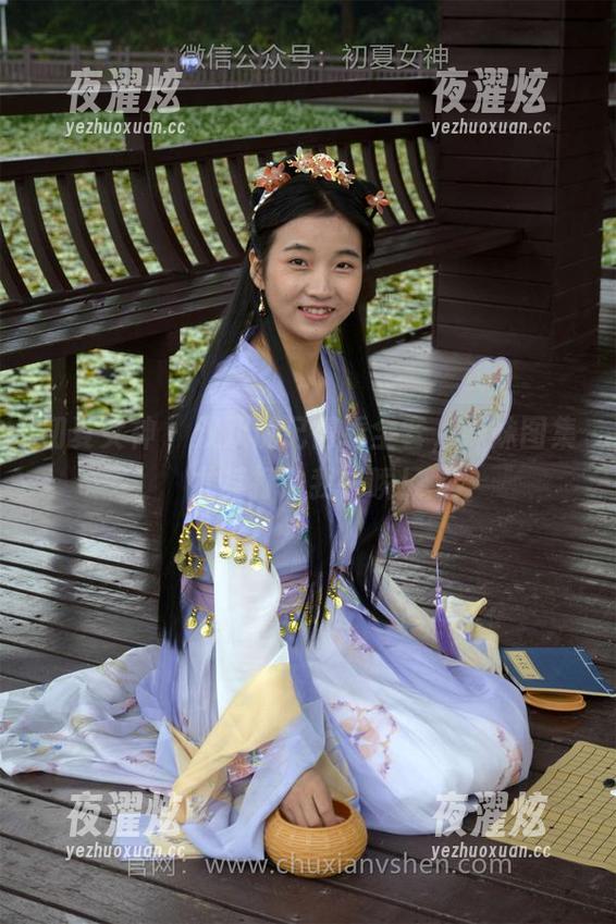 初夏女神-双双 初夏女神 - 双双说记得看全套,妹妹图集尤其打动我一瞬!