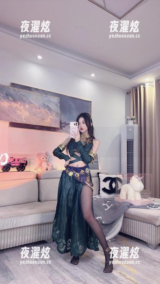 小小奶瓶儿的无圣光浴缸日常，你能想象得了么？图片太精彩了！