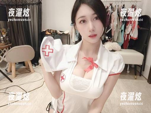 微密圈 - 红裙？小玉吃果冻这图集不光是裙子，更是一种另类的心情共享
