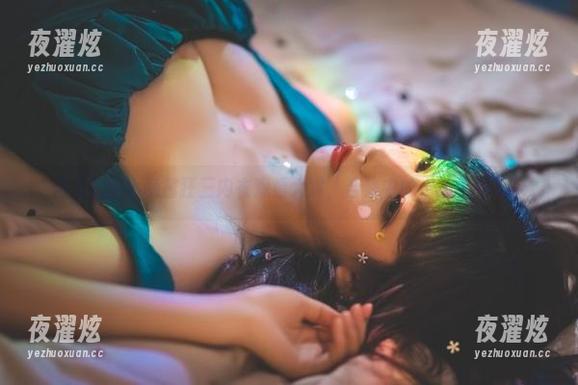 小酥酱 网友们的小酥酱狂三内衣观看大赏,合集中的小心机真不少