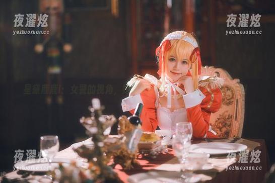 星黛鹿鹿i：女警的视角，她带着的每个细节都在卷入犯罪！
