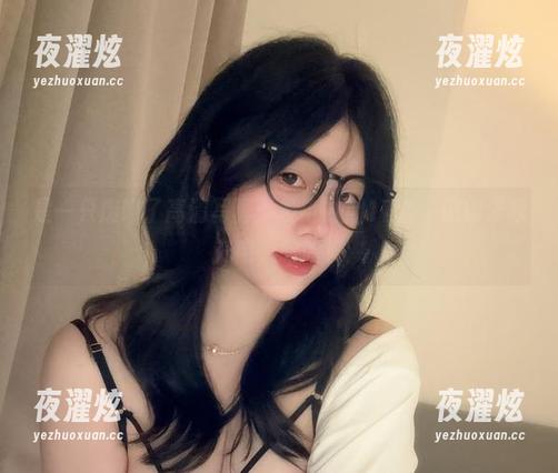 是一只废喵了高清写真：发电时期17套，记得帮我充电，哈哈！