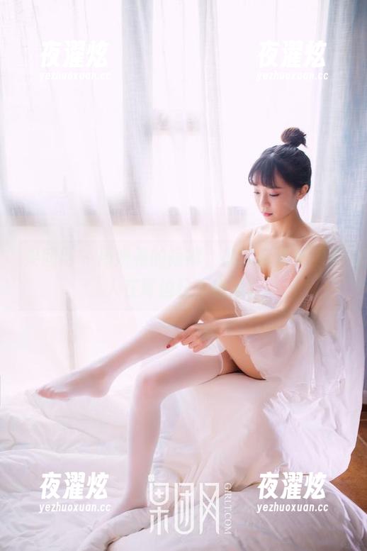 果团网 - 周妍希的短裤，最新合集就像有人在耳边轻声细语。