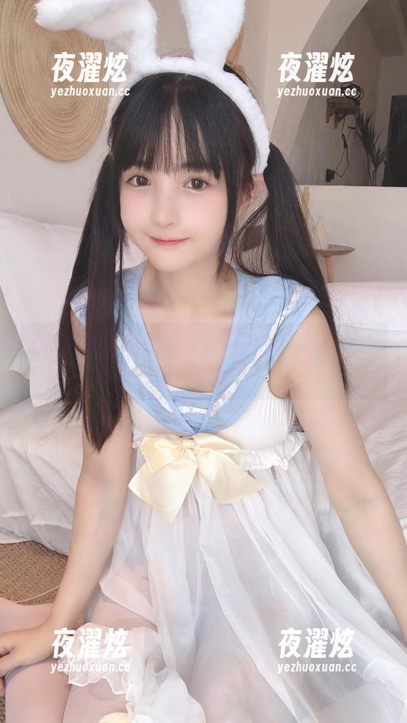 在桜井宁宁的高清写真中，秘密其实是一杯咖啡的香气？