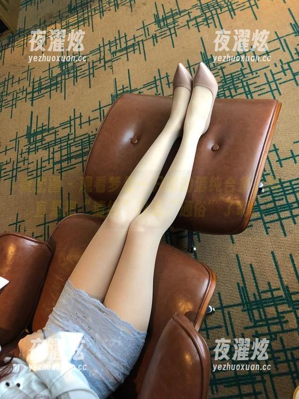 微密圈 - 观看梦里一只喵的清纯合集，简直是把“清纯”改成“通俗”了啊。