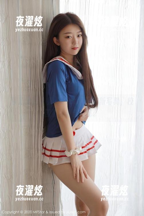 模范学院 - 果儿Victoria最新写真，校园里的青涩隐秘。
