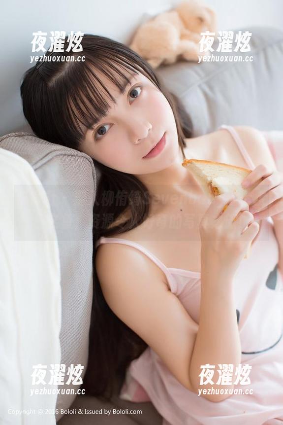 波萝社-柳侑绮Sevenbaby 波萝社 - 潜入柳侑绮Sevenbaby的七宝三文鱼,资源令人好奇的写真之旅!