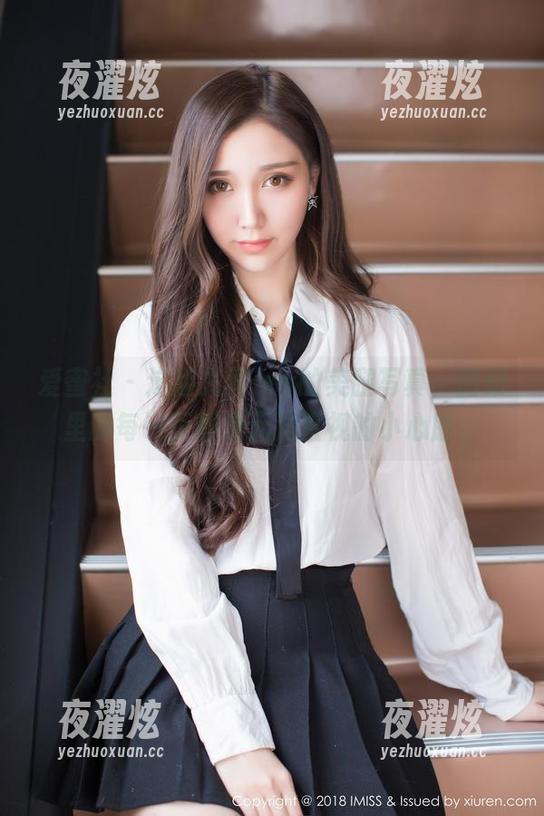 爱蜜社 - 这版九尾ivy的美腿写真，图册里的每一页都是无法直视的小心脏。