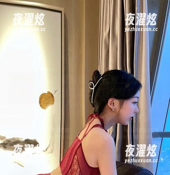 微密圈 - 牛奶里的果汁在海滩上表演海浪舞，大家说这张原图觉得必须加分！