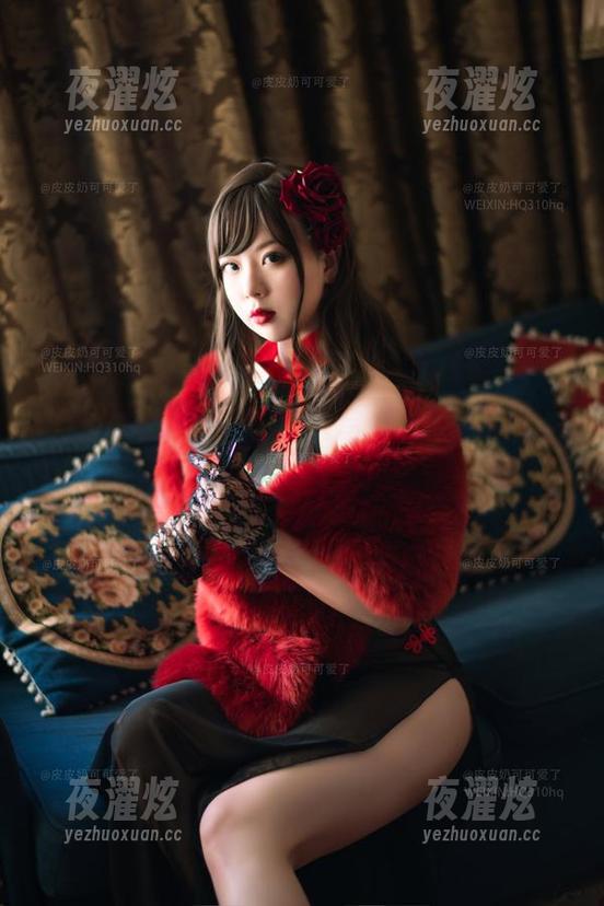 皮皮奶可可爱了啦 皮皮奶可可爱了啦的JK写真合集:这是在模仿少女吗?哈哈
