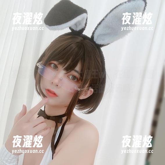 家居风下的“眼酱大魔王w”在线，原图里演绎得不就是生活的戏码吗？