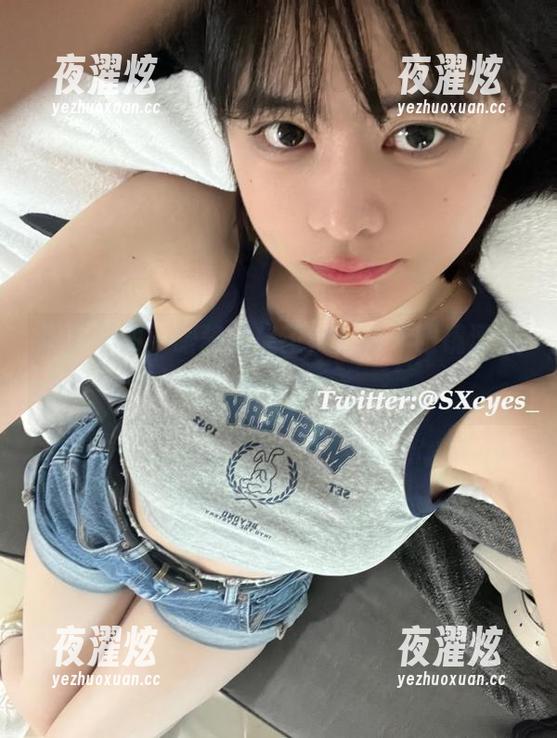 最新美图，眼酱大魔王w变身“眼镜漂亮姐”！