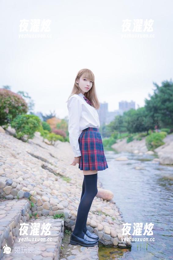 灵动腿影：祖木子精选大长腿的完美曲线，忽然觉得腿也会闪躲