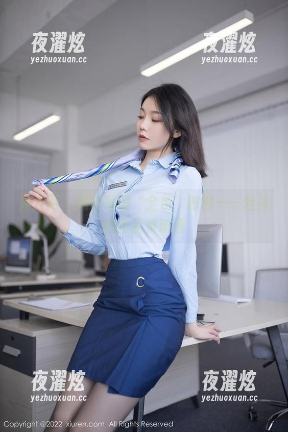 秀人网 - 杨幂幂的‘金色’时刻——丝袜的作品集精选