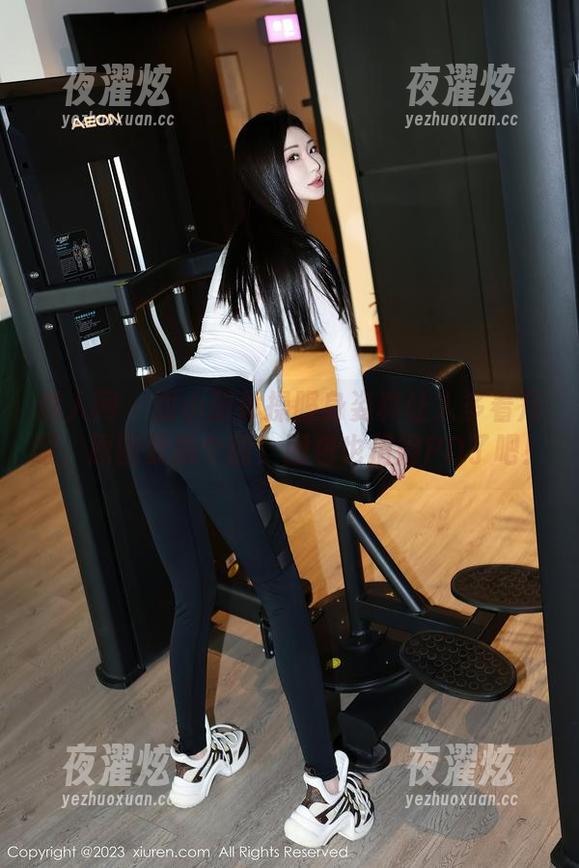秀人网-谢小葱 秀人网 - 谢小葱体操服身姿真让人多看几眼,原图要截个图!图包也值得PD了吧!
