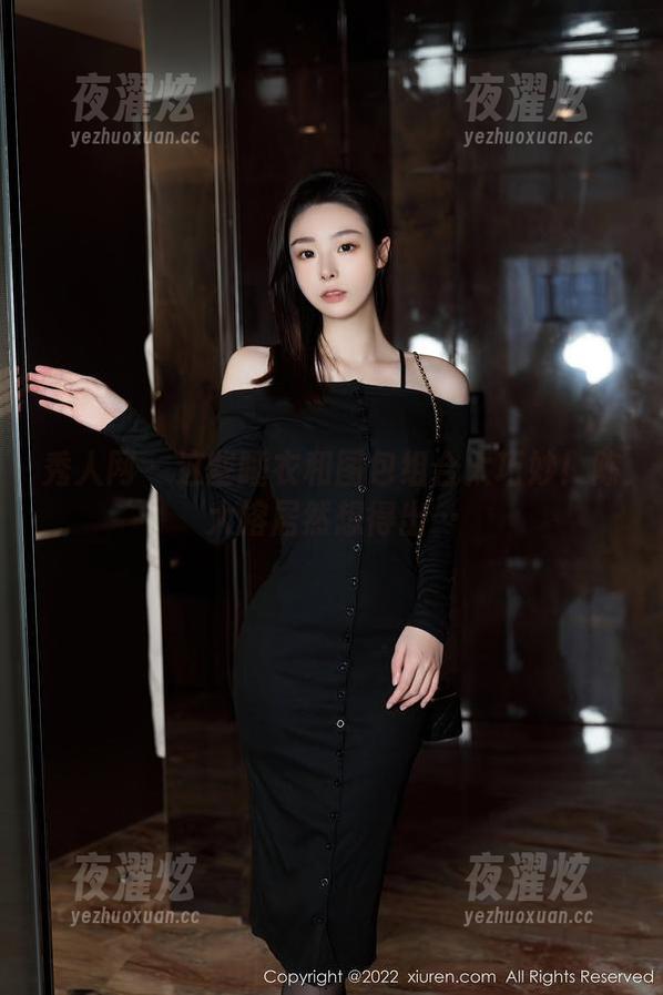秀人网 - 这些睡衣和图包组合太巧妙！陈大榕居然想得出…