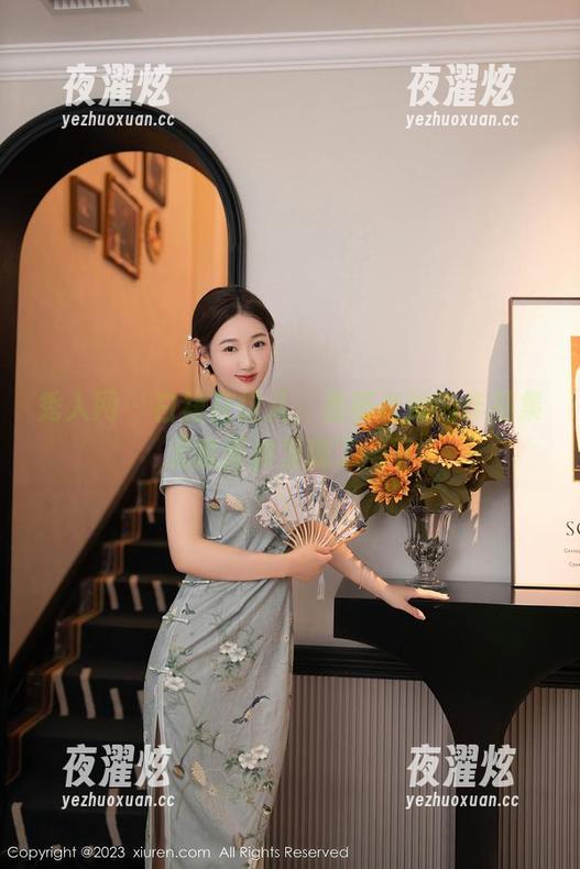 秀人网 - 白裙在这儿，雅茹老师的作品集无意间被发现了一下