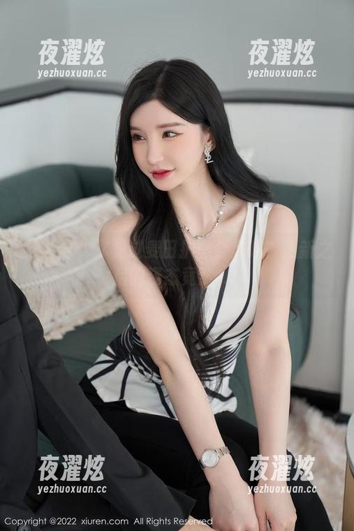 秀人网 - 你见过麦田护士合集吗？更新之后的姿态竟然......