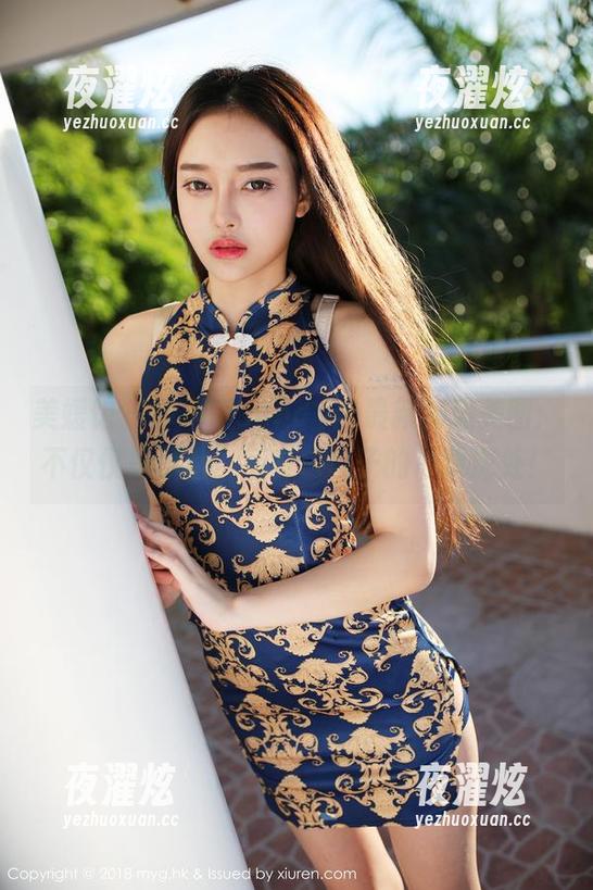 美媛馆 - 薛琪琪sandy的最新海边美图：不仅仅是颜值，还有包饺子的心灵深处！