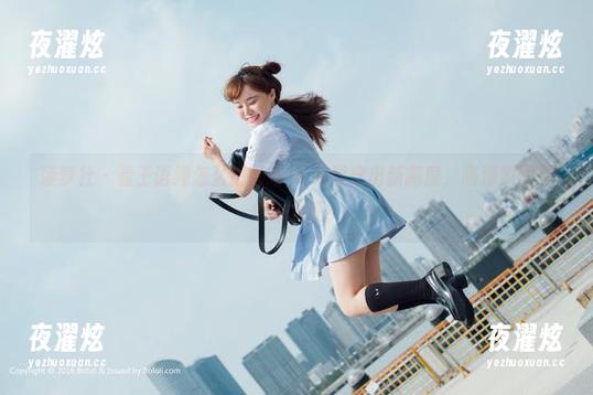 菠萝社 - 看王语纯怎么把最新JK制服穿出新高度，高清原图等你来验证！