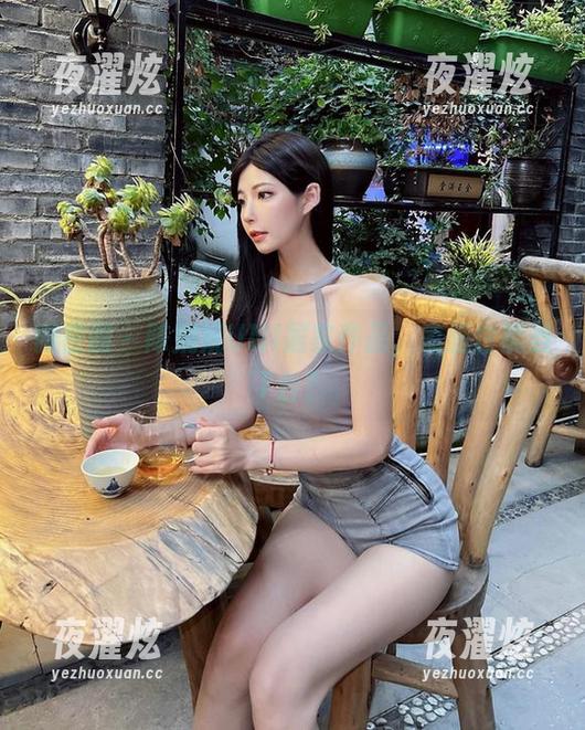 微密圈 - 陈妮妮UNI居家作品，家里也能当T台？
