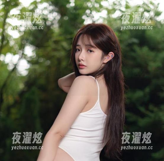 雯妹不讲道理的兔女郎写真：你见过这么萌的‘麋鹿’吗？