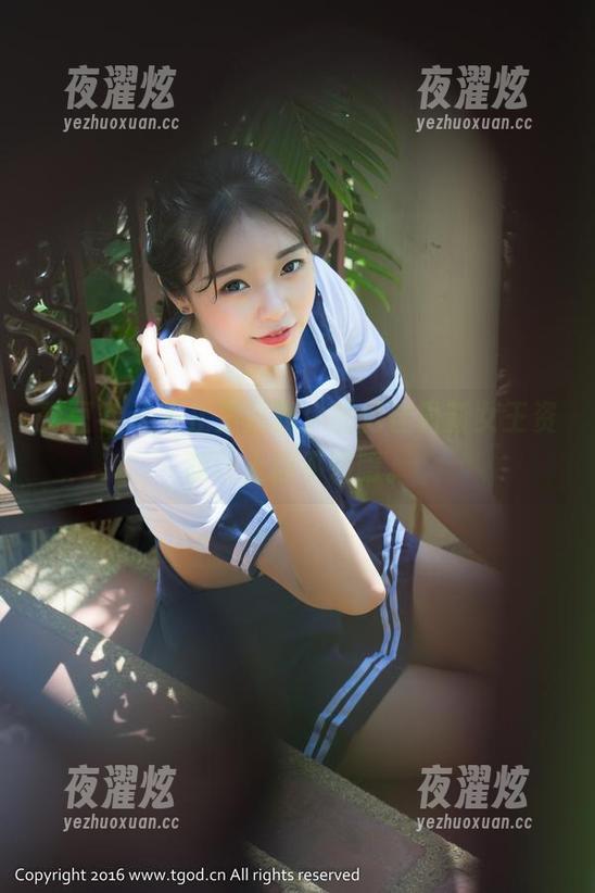 青豆客 - 不止是优雅，施忆佳最新女王资源让人目不转睛。